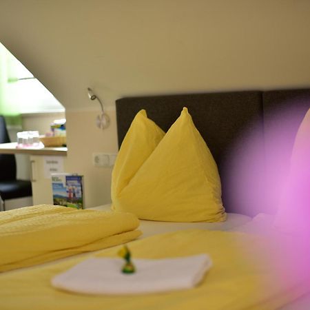 Ferienwohnungen Und Zimmer Yassi Spielberg Bei Knittelfeld Exterior photo