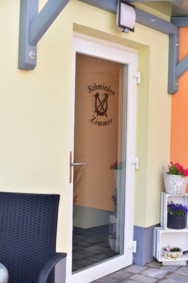 Ferienwohnungen Und Zimmer Yassi Spielberg Bei Knittelfeld Exterior photo