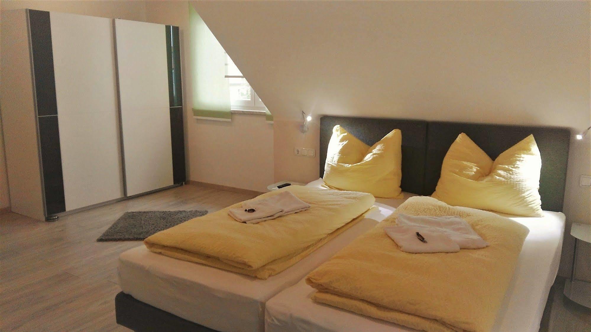 Ferienwohnungen Und Zimmer Yassi Spielberg Bei Knittelfeld Exterior photo
