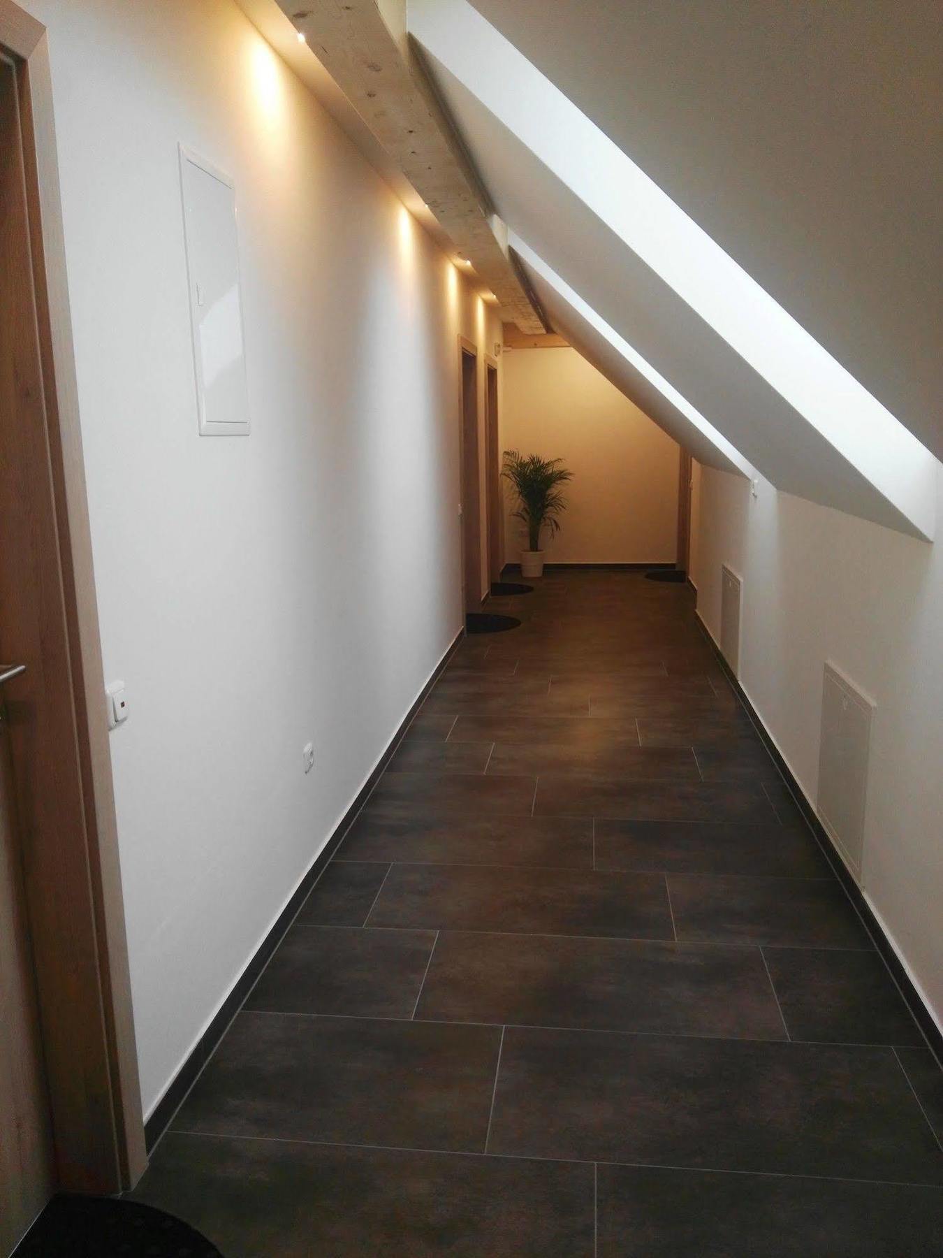 Ferienwohnungen Und Zimmer Yassi Spielberg Bei Knittelfeld Exterior photo