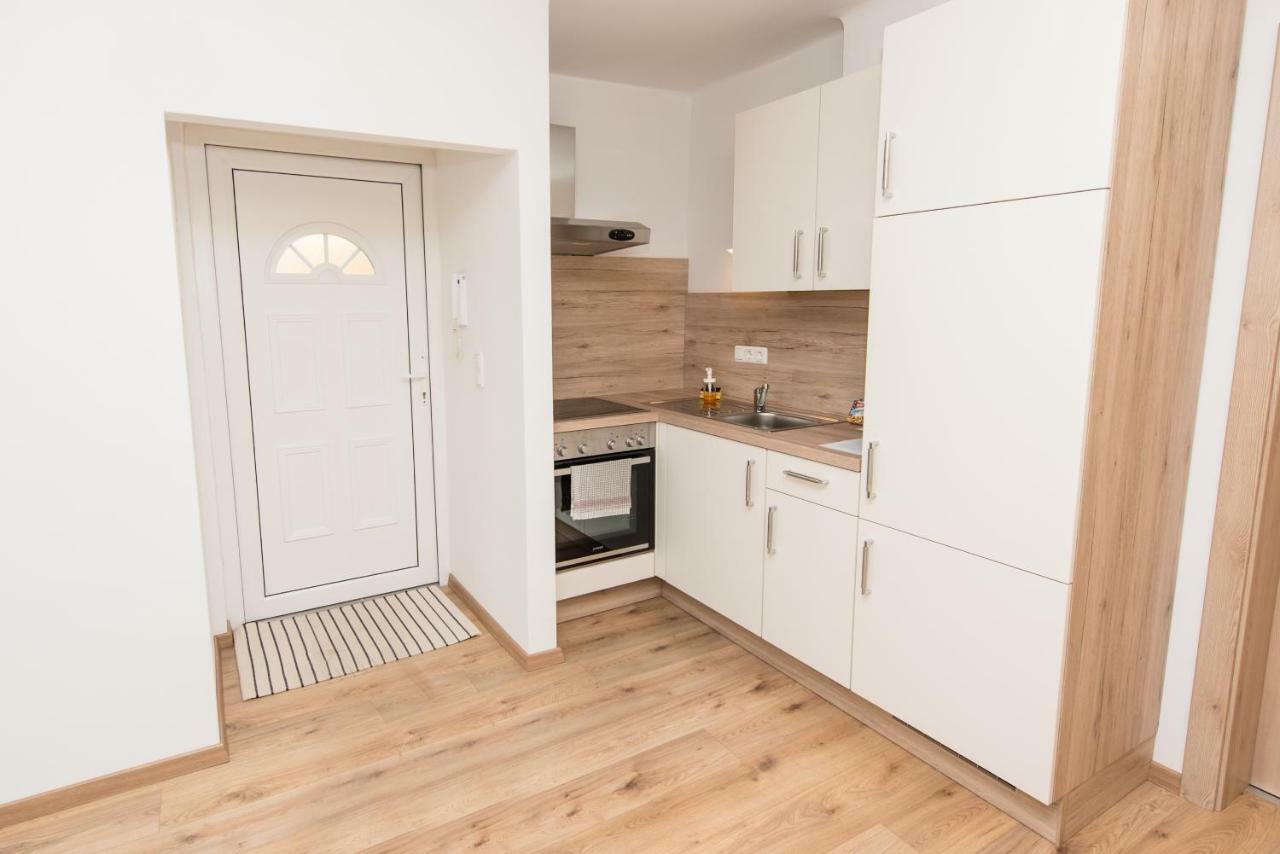 Ferienwohnungen Und Zimmer Yassi Spielberg Bei Knittelfeld Exterior photo