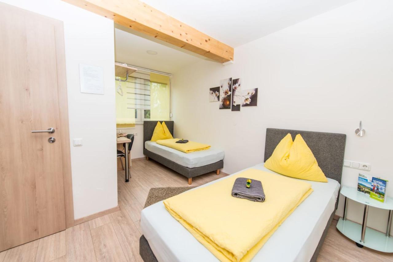 Ferienwohnungen Und Zimmer Yassi Spielberg Bei Knittelfeld Exterior photo